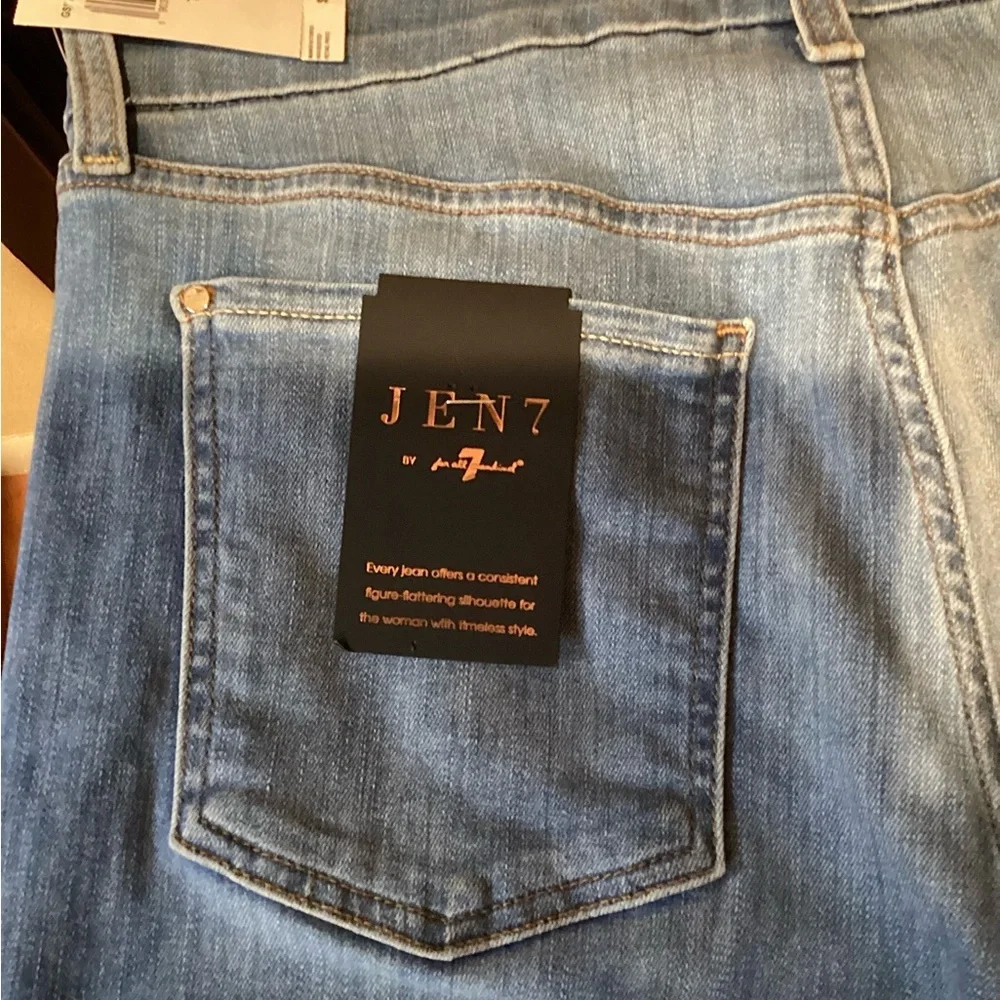 NWT JEN 7 by 7 for All mankind Shorts. Sz 10 - Picture 5 of 9